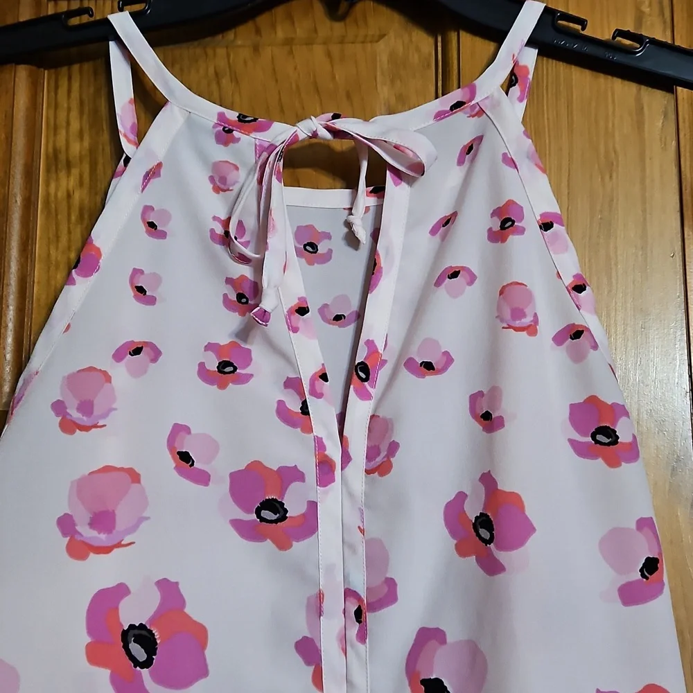 NWOT Cabi Pink Floating Poppies Halter Top - Picture 6 of 8